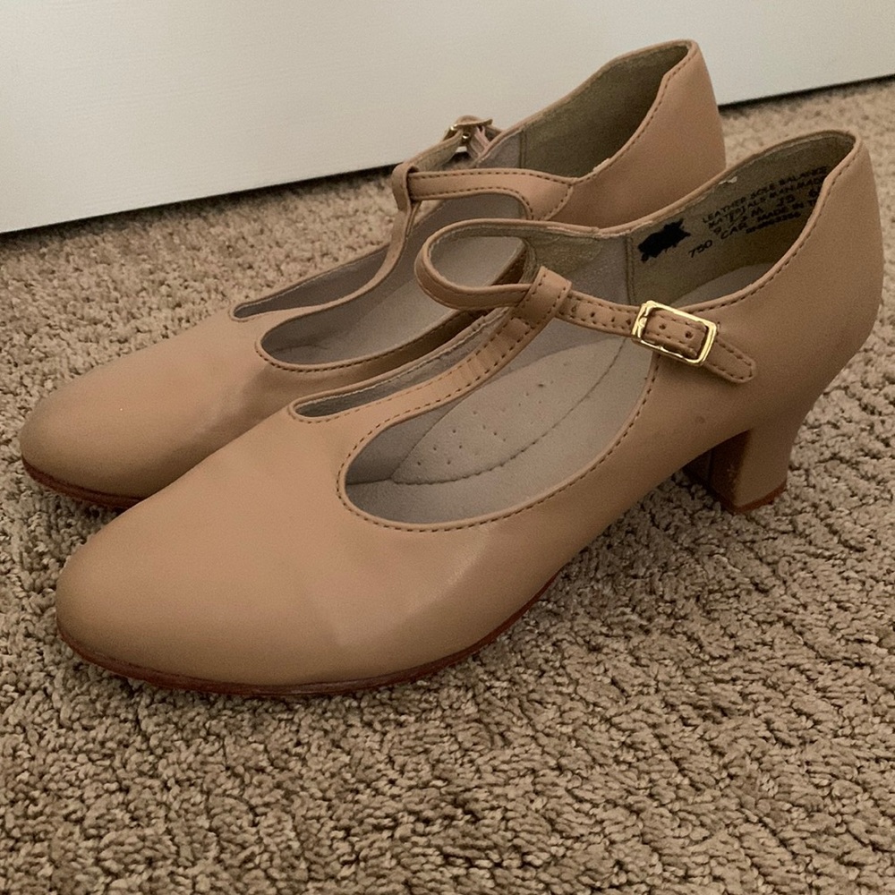 Jr. Footlight T-Strap Character Shoe